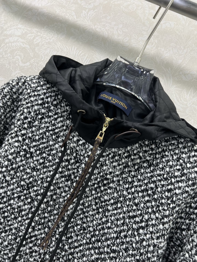 l0vis Vvtt0n outwear